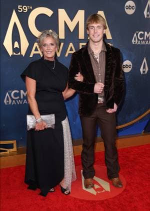 59th Annual CMA Awards - Arrivals Hudson Westbrook arriving at the 59th Annual Country Music Association Awards held at the Bridgestone Arena on November 19, 2025 in Nashville, TN. Nashville Bridgestone Arena Tennessee USA Copyright: xCurtisxHilbunx xAFF-USA.COMx