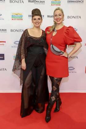 abb Ruth Moschner, Miriam Peters zu Gast auf dem roten Teppich bei der verleihung der Goldenen Bild der Frau 2025 im Theater im Hafen am 19.11.2025 in Hamburg Hamburg Deutschland