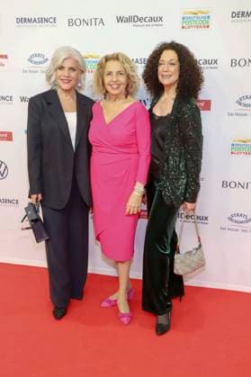 abb- Birgit Schrowange, Michaela May, Babara Wussow zu Gast auf dem roten Teppich bei der verleihung der Goldenen Bild der Frau 2025 im Theater im Hafen am 19.11.2025 in Hamburg Hamburg Deutschland