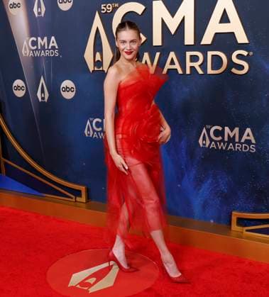 Kelsea Ballerini arrives on the red carpet at the 59th CMA Awards in Nashville, Tennessee, on Wednesday, November 19, 2025.  NAS202511192004 JOHNxANGELILLO