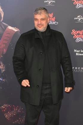 Imad Mardnli bei der Europapremiere des Kinofilms Song Sung Blue im Zoo Palast. Berlin, 19.11.2025