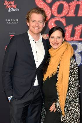 Johannes Heinrichs und Nadja Jo Klapper bei der Europapremiere des Kinofilms Song Sung Blue im Zoo Palast. Berlin, 19.11.2025