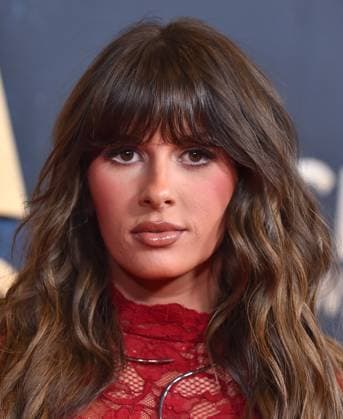 59th Annual CMA Awards - Arrivals Ella Langley arriving at the 59th Annual Country Music Association Awards held at the Bridgestone Arena on November 19, 2025 in Nashville, TN. Nashville Bridgestone Arena Tennessee USA Copyright: xOConnor-Arroyo AFF-USA.comx