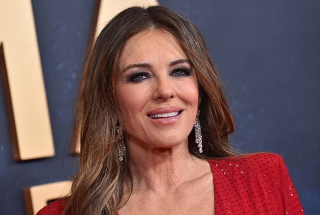 59th Annual CMA Awards - Arrivals Elizabeth Hurley arriving at the 59th Annual Country Music Association Awards held at the Bridgestone Arena on November 19, 2025 in Nashville, TN. Nashville Bridgestone Arena Tennessee USA Copyright: xOConnor-Arroyo AFF-USA.comx