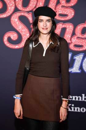 abb- Marie Nasemann zu Gast auf dem roten Teppich bei der Europapremiere des Kino Films Song Sung Blue im Zoo Palast Berlin am 19.11.2025 in Berlin Berlin Deutschland