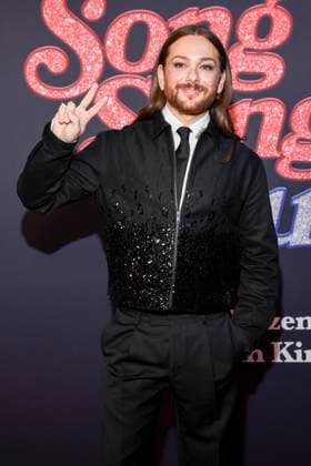 abb- Riccardo Simonetti zu Gast auf dem roten Teppich bei der Europapremiere des Kino Films Song Sung Blue im Zoo Palast Berlin am 19.11.2025 in Berlin Berlin Deutschland