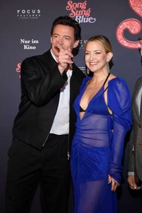abb- Hugh Jackman und Kate Hudson zu Gast auf dem roten Teppich bei der Europapremiere des Kino Films Song Sung Blue im Zoo Palast Berlin am 19.11.2025 in Berlin Berlin Deutschland