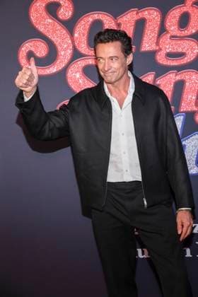 abb- Hugh Jackman zu Gast auf dem roten Teppich bei der Europapremiere des Kino Films Song Sung Blue im Zoo Palast Berlin am 19.11.2025 in Berlin Berlin Deutschland