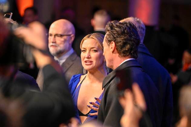 abb- Craig Brewer Hugh Jackman und Kate Hudson zu Gast auf dem roten Teppich bei der Europapremiere des Kino Films Song Sung Blue im Zoo Palast Berlin am 19.11.2025 in Berlin Berlin Deutschland