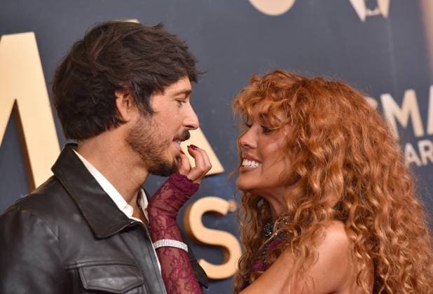 59th Annual CMA Awards - Arrivals Morgan Evans and Laci Kaye Booth arriving at the 59th Annual Country Music Association Awards held at the Bridgestone Arena on November 19, 2025 in Nashville, TN. Nashville Bridgestone Arena Tennessee USA Copyright: xOConnor-Arroyo AFF-USA.comx