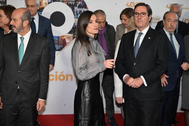 40th anniversary of the creation of the CEOE Foundation Queen Letizia and the President of the CEOE, Antonio Garamendi, attend the celebration of the 40th anniversary of the creation of the CEOE Foundation at the Teatro Real de Madrid, on November 20, 2025, in Madrid Spain The event aims to highlight the role of Spanish companies as relevant actors in the progress, modernization and welfare of Spanish society CEOE ANNIVERSARY ACT ROYAL THEATRE COMPANIES NOVEMBER 20, 2025 José Madrid Madrid Madrid Spain  Copyright: xJosÃ xOlivax 7112348