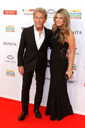 Peter Maffay mit Ehefrau Hendrikje Balsmeyer bei der 18. Verleihung der Goldenen Bild der Frau 2025 im Stage Theater im Hafen. Hamburg, 19.11.2025 Foto:xC.xTamckex xFuturexImagex goldene_bild_5323