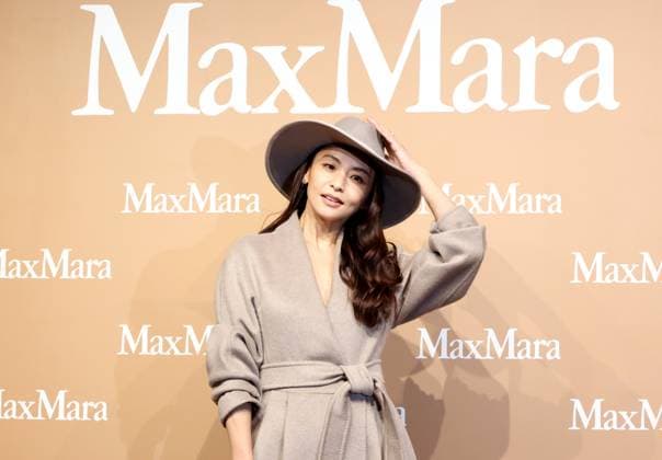 November 20, 2025, Tokyo, Japan - Japanese model Makiko Takizawa poses for a photo call for Italian high fashion brand Max Mara popup store preview event in Tokyo on Thursday, November 20, 2025. (photo by Yoshio Tsunoda AFLO)  aflo_311008129