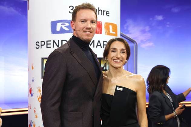 Julian Nagelsmann mit Freundin Lena Wurzenberger beim 30. RTL-Spendenmarathon 2025 im Studio 8 der EMG Studios. Hürth, 20.11.2025