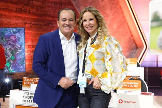Wolfram Kons und Katja Burkard beim 30. RTL-Spendenmarathon 2025 im Studio 8 der EMG Studios. Hürth, 20.11.2025