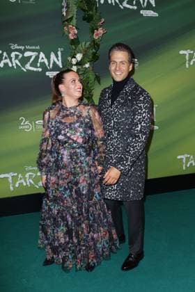 Alexander Klaws und Nadja Scheiwiller bei der Tarzan Musical Premiere am 20.11.2025 im Stage Theater Neue Flora in Hamburg Tarzan Musical Premiere in Hamburg
