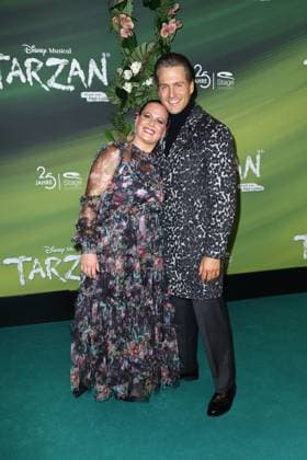 Alexander Klaws und Nadja Scheiwiller bei der Tarzan Musical Premiere am 20.11.2025 im Stage Theater Neue Flora in Hamburg Tarzan Musical Premiere in Hamburg