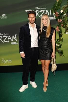 Jan Riecken und Kim Sarah Brandts bei der Tarzan Musical Premiere am 20.11.2025 im Stage Theater Neue Flora in Hamburg Tarzan Musical Premiere in Hamburg