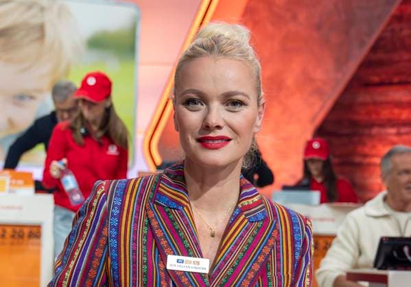 Model Franziska Knuppe beim 30. RTL-Spendenmarathon 2025 im Studio 8 der EMG Studios in Hürth, 20.11.2025 30th RTL Charity Marathon 2025 in Studio 8 of the EMG Studios in Hürth Copyright: MarcoxBader
