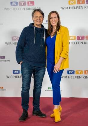 Schauspieler Wolfgang Bahro und Schauspielerin Ulrike Frank beim 30. RTL-Spendenmarathon 2025 im Studio 8 der EMG Studios in Hürth, 20.11.2025 30th RTL Charity Marathon 2025 in Studio 8 of the EMG Studios in Hürth Copyright: MarcoxBader