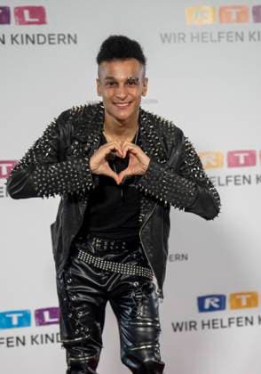 Sänger Prince Damien beim 30. RTL-Spendenmarathon 2025 im Studio 8 der EMG Studios in Hürth, 20.11.2025 30th RTL Charity Marathon 2025 in Studio 8 of the EMG Studios in Hürth Copyright: MarcoxBader