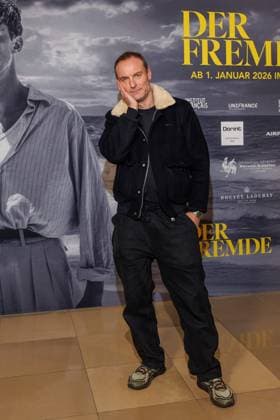 Eröffnungsgala - 25. Französischen Filmwoche - Mark Waschke bei der Eröffnungsgala der 25. Französischen Filmwoche im Delphi Filmpalast mit dem Film Der Fremde am 20.11.2025 in Berlin. Copyright: xEventpressxKochanx