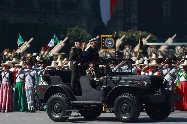 Mexico celebrates 115th Anniversary of the Mexican revolution with grand parade MEXICO CITY, MEXICO - NOVEMBER 20: Secretary of Defense Ricardo Trevilla (L) Mexican President Claudia Sheiunbaum (C) and Secretary of the Navy Raymundo Morales (R) attend the Mexico’s Revolution Day Parade commemorating the 115th anniversary of the Mexican Revolution at Zocalo Square in Mexico City, Mexico on November 20, 2025. Daniel Cardenas Anadolu Mexico City Mexico. Editorial use only. Please get in touch for any other usage.  Copyright: x2025xAnadoluxDanielxCardenasx
