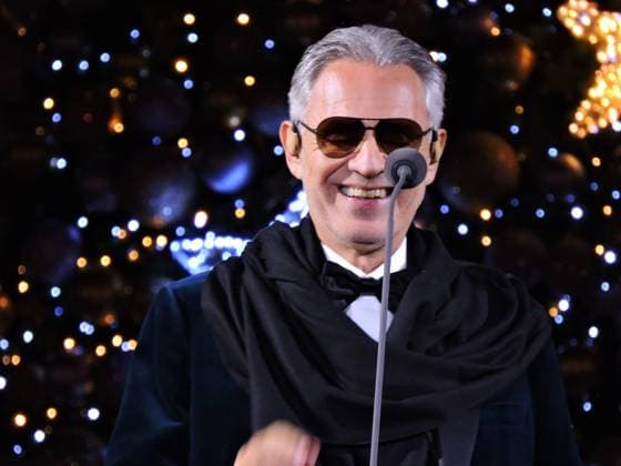 RECORD DATE NOT STATED Christmas concert for a good cause. Sao Paulo (SP), 11 20 2025 - Music Concert Christmas - Tenor Andrea Bocelli sings at the Christmas for Good concert in Charles Miller Square in Sao Paulo. The event also included the inauguration of the 21-meter-high Christmas tree at Pacaembu Stadium. (Foto: Leandro Chemalle Thenews2 imago images) Christmas concert for a good cause.  Copyright: xLeandroxChemallex