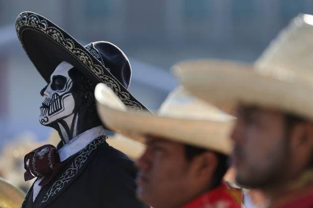 (251121) -- MEXICO CITY, Nov. 21, 2025 -- People take part in the commemoration ceremony of the 115th anniversary of the Mexican Revolution at Zocalo Square in Mexico City, Mexico, Nov. 20, 2025. ) MEXICO-MEXICO CITY-REVOLUTION-115TH ANNIVERSARY-COMMEMORATION FranciscoxCanedo 