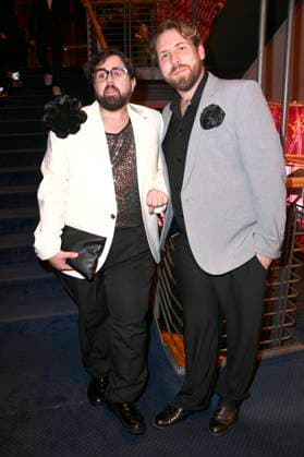Steven Preisner und Florian Gibki bei der Weltpremiere der Show Cirque du Soleil - Alize im Theater am Potsdamer Platz. Berlin, 20.11.2025