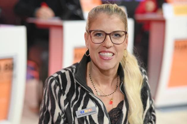 DOC POLLY, Dr. Tanja POLLMUELLER, Pollmüller, Tieraerztin, 30. RTL Spendenmarathon Wir helfen Kindern , Fernsehen, 20.-21.11.2025 in Huerth, Deutschland,