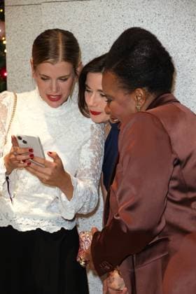 ALSTERHAUS CHRISTMAS SHOPPING NIGHT 20.11.2025 Sina Zadra. Jeannine Michele Wacker, Kristina Love, Alsterhaus Christmas Shopping Night 2025, Hamburg, 20.11.2025 Copyright: xEventpressxMPx