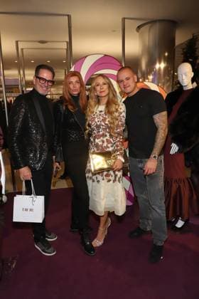 ALSTERHAUS CHRISTMAS SHOPPING NIGHT 20.11.2025 Alex Jolig, Britt Jolig, Jenny Elvers, Paul Elvers, Alsterhaus Christmas Shopping Night 2025, Hamburg, 20.11.2025 Copyright: xEventpressxMPx