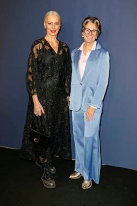 Petra van Bremen und Ildiko von Kürthy bei der 15. Alsterhaus Christmas Shopping Night 2025 im Alsterhaus. Hamburg, 20.11.2025