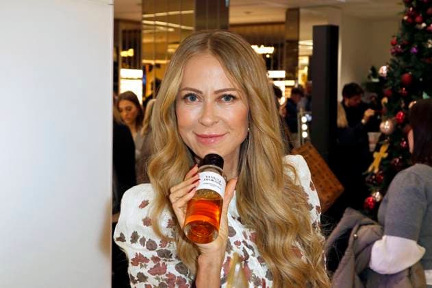 Jenny Elvers bei der 15. Alsterhaus Christmas Shopping Night 2025 im Alsterhaus. Hamburg, 20.11.2025