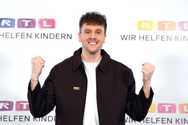 Alexander KUMPF, Moderator, Portraet, Porträt, Portrait, Angeschnittenes Einzelbild, Einzelmotiv, 30. RTL Spendenmarathon Wir helfen Kindern , Fernsehen, 20.-21.11.2025 in Huerth, Deutschland,