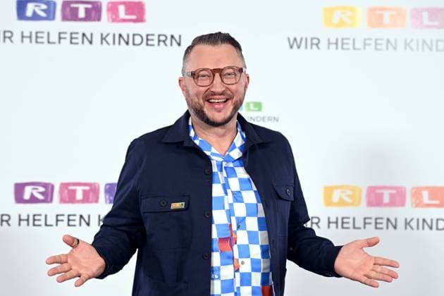 Sebastian LEGE, Koch, Moderator, Portraet, Porträt, Portrait, Angeschnittenes Einzelbild, Einzelmotiv, 30. RTL Spendenmarathon Wir helfen Kindern , Fernsehen, 20.-21.11.2025 in Huerth, Deutschland,