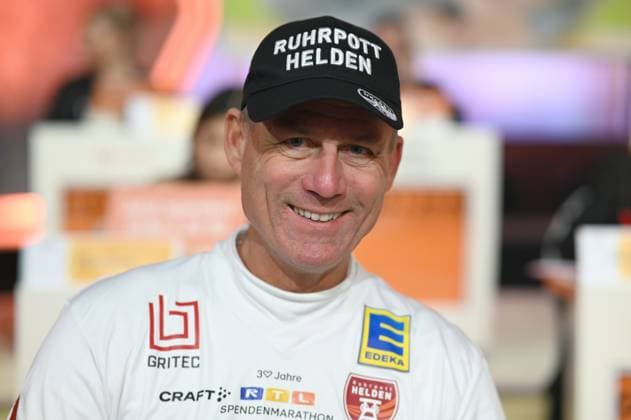 Ingo ANDERBRUEGGE, Anderbrügge, ehem. Fussballspieler, Portraet, Porträt, Portrait, Angeschnittenes Einzelbild, Einzelmotiv, 30. RTL Spendenmarathon Wir helfen Kindern , Fernsehen, 20.-21.11.2025 in Huerth, Deutschland,