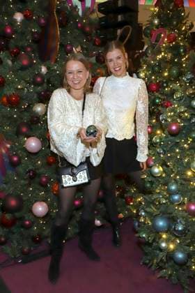 abb- Nova Meierhenrich, Sina Zadra zu Gast bei der Christmas Shopping Night 2025 im Aksterhaus am 20.11.2025 in Hamburg Hamburg Deutschland
