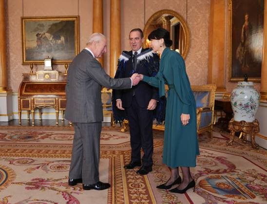 Audience at Buckingham Palace King Charles III during an audience with Hamish Cooper, High Commissioner for New Zealand, and his partner Misako Kitaoka, at Buckingham Palace, London. Picture date: Friday November 21, 2025., Credit:Avalon.red Avalon UK, London  Copyright: xAvalon.redx xAvalonx 1053729611
