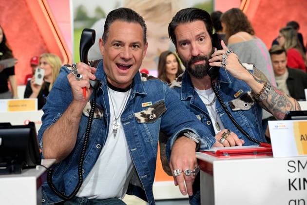 30. RTL-Spendenmarathon 2025 am 21.11.2025 im EMG Studio 8 in Hürth Sascha Vollmer, links und Alec Voelkl beim 30. RTL-Spendenmarathon 2025 am 21.11.2025 im EMG Studio 8 in Hürth.