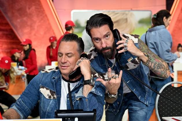 30. RTL-Spendenmarathon 2025 am 21.11.2025 im EMG Studio 8 in Hürth Sascha Vollmer, links und Alec Voelk beim 30. RTL-Spendenmarathon 2025 am 21.11.2025 im EMG Studio 8 in Hürth.
