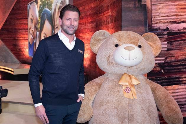 Roman WEIDENFELLER, ehem. Fussballspieler, Torwart, 30. RTL Spendenmarathon Wir helfen Kindern , Fernsehen, 20.-21.11.2025 in Huerth, Deutschland,