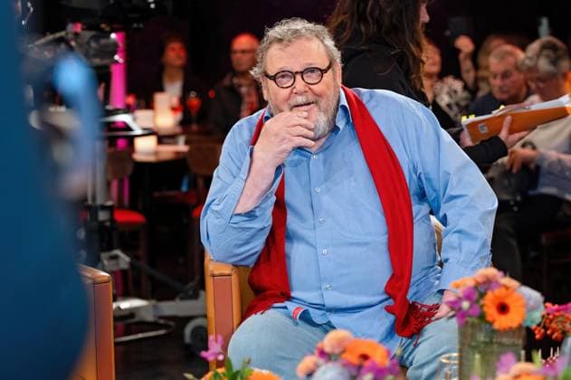 MDR - Riverboat. Schauspieler Walter Plathe anläßlich der Aufzeichnung der MDR - Talkshow Riverboat am 21.11.2025 in der Mediacity Leipzig. 20251121ADO0026