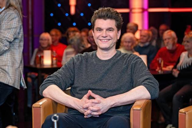 MDR - Riverboat. Comedian , Reporter und Autor Horst van der Horst anläßlich der Aufzeichnung der MDR - Talkshow Riverboat am 21.11.2025 in der Mediacity Leipzig. 20251121ADO0059