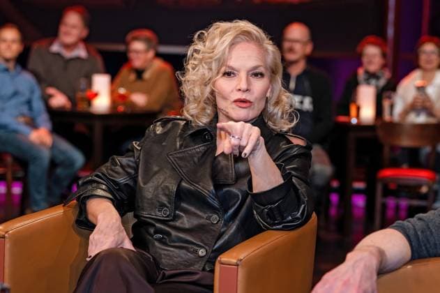 MDR - Riverboat. Sängerin und Moderatorin Ina Müller anläßlich der Aufzeichnung der MDR - Talkshow Riverboat am 21.11.2025 in der Mediacity Leipzig. 20251121ADO0102