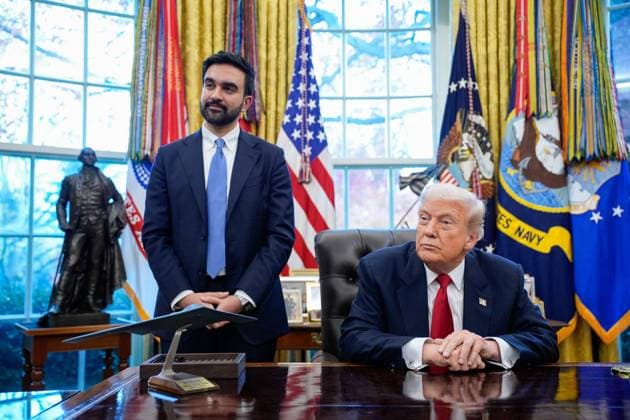 US President Donald Trump Meets NYC Mayor Elect Zohran Mamdani - Washington US President Donald Trump meets with New York City mayor-elect Zohran Mamdani in the Oval Office at the White House in Washington, DC, USA on November 21, 2025. Photo by Yuri Gripas ABACAPRESS.COM Washington DC United States  Copyright: xPool ABACAx