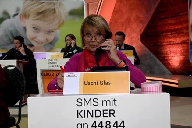 30. RTL-Spendenmarathon 2025 am 21.11.2025 im EMG Studio 8 in Hürth Uschi Glas beim 30. RTL-Spendenmarathon 2025 am 21.11.2025 im EMG Studio 8 in Hürth.