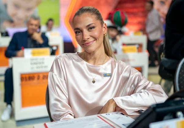 Schauspielerin Valentina Pahde beim 30. RTL-Spendenmarathon 2025 im Studio 8 der EMG Studios in Hürth, 21.11.2025 30th RTL Charity Marathon 2025 in Studio 8 of the EMG Studios in Hürth Copyright: HMBxMedia MarcoxBader