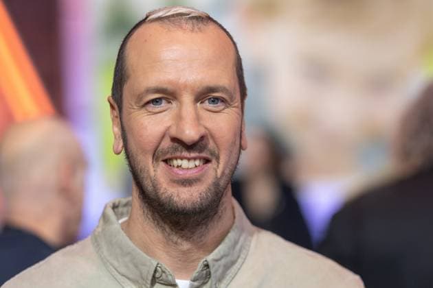 RTL Spendenmarathon in Köln, 21.11.2025. Pascal Hens - Der 30. RTL-Spendenmarathon läuft derzeit in den EMG-Studios in Köln-Hürth. Zum Jubiläum wird erstmals 30 Stunden lang gesendet. Prominente Unterstützer nehmen live am Spendentelefon Spenden für Kinder in Not entgegen. Köln Hürth Nordrhein-Westfalen Deutschland Copyright: xBonn.digitalx